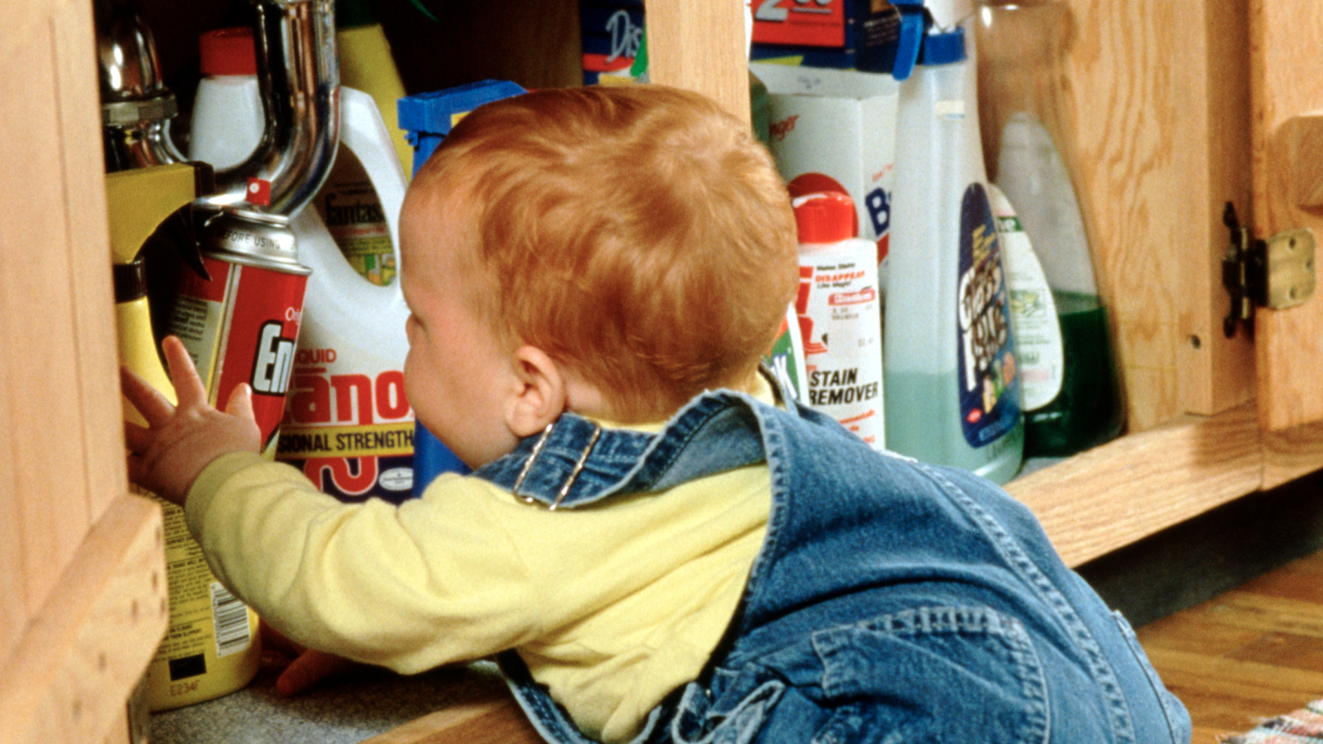 Το 90% των Δηλητηριάσεων στα Παιδιά Συμβαίνει στο Σπίτι