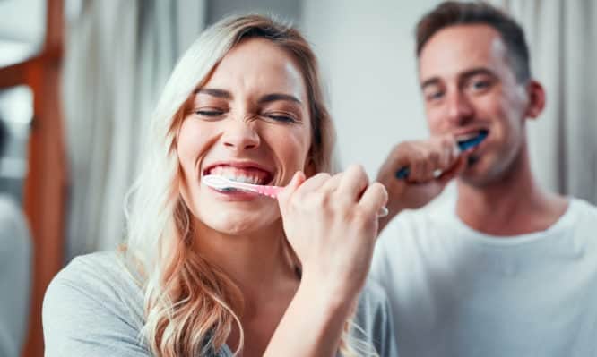 Η νέα έρευνα επιβεβαιώνει ότι η καλή στοματική υγιεινή, εκτός από τα οφέλη για τα δόντια, προστατεύει παράλληλα και την καρδιά, συμβάλλοντας έτσι στην καλή υγεία.