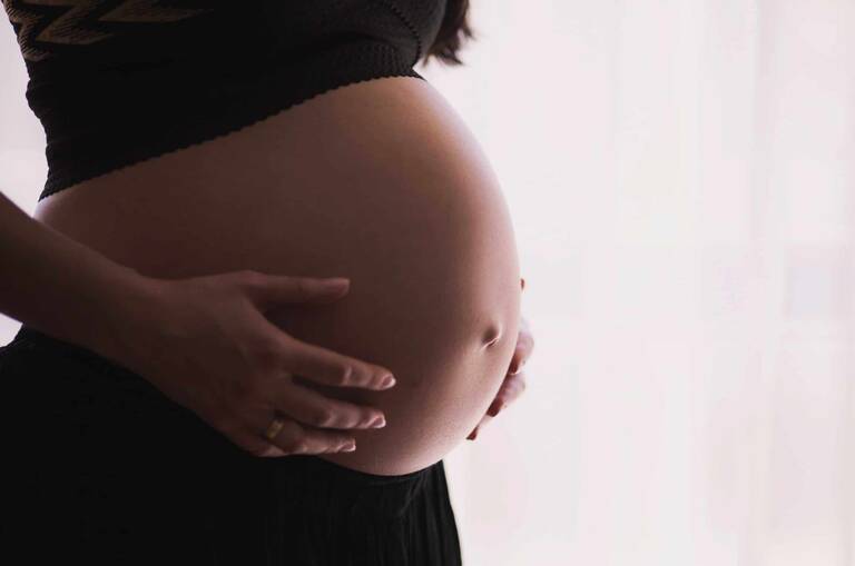 Ποια Στάση στο Σεξ Είναι Κατάλληλη για Κάθε Τρίμηνο της Εγκυμοσύνης