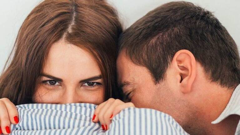 6 Απαγορευτικές Φράσεις κατά τη Διάρκεια του Σεξ