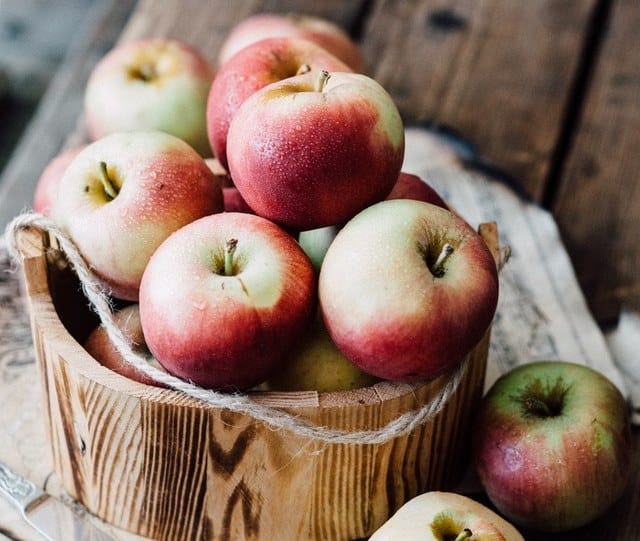 Ένα από τα πιο διαδεδομένα φρούτα στη χώρα μας είναι το μήλο.