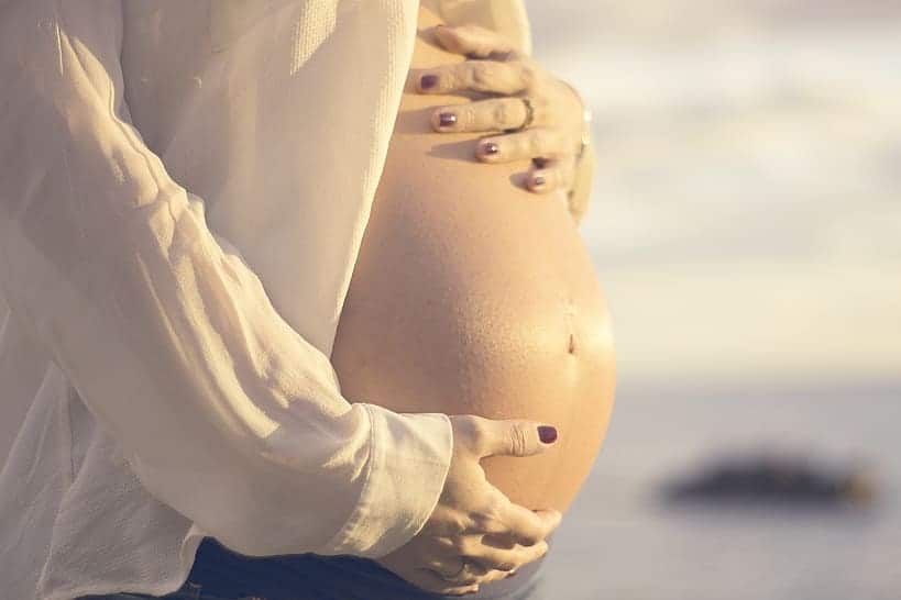 Μία γυναίκα μπορεί να επιλέξει να γίνει μητέρα σε οποιαδήποτε φάση της ενήλικης ζωής της, ακόμη και μετά τα 35 της χρόνια.