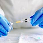 Το Εμβόλιο Κατά της COVID-19 δεν Αναμένεται Πριν από τις Αρχές του 2021.