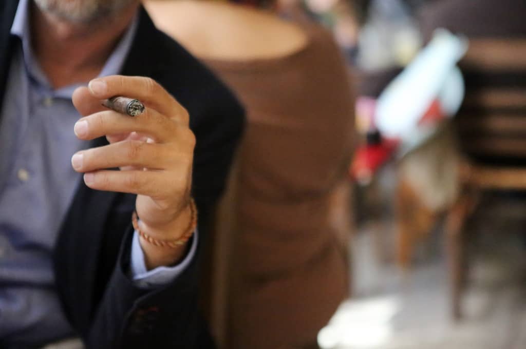 Ακόμη και οι Περιστασιακοί Καπνιστές Κινδυνεύουν να Πεθάνουν από Καρκίνο των Πνευμόνων