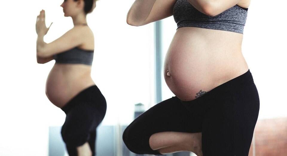 Σε γενικές γραμμές, η άσκηση κατά τη διάρκεια της εγκυμοσύνης όχι μόνο επιτρέπεται αλλά παροτρύνεται κιόλας από τους ειδικούς.