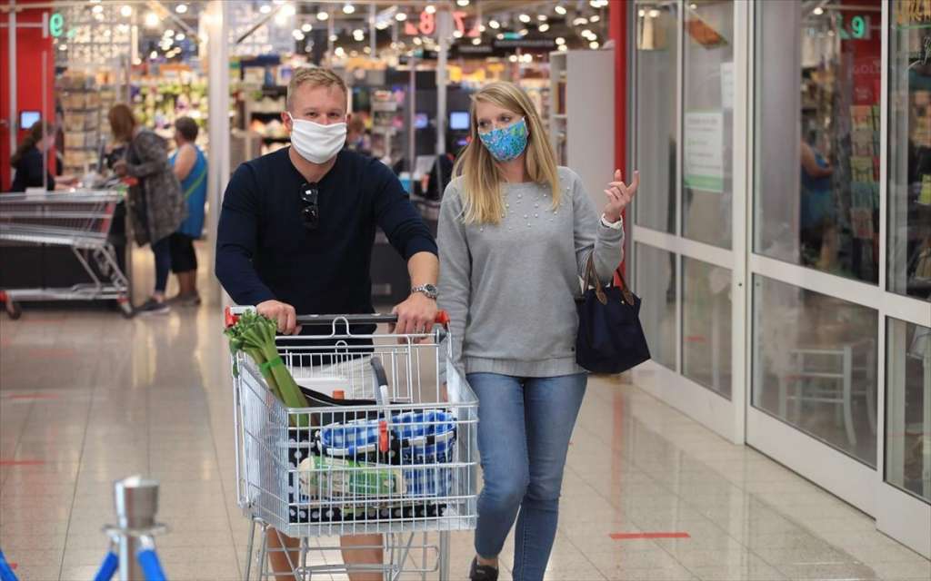 Αύξηση των Πωλήσεων των Σούπερ Μάρκετ την Πρώτη Εβδομάδα του Lockdown