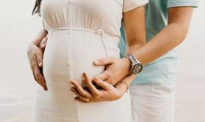 Μια γυναίκα που επιθυμεί να κυοφορήσει το μωρό της και να το γεννήσει υγιές, οφείλει να αποκοπεί από τις “κακές” συνήθειες πριν και κατά την διάρκεια της εγκυμοσύνης.