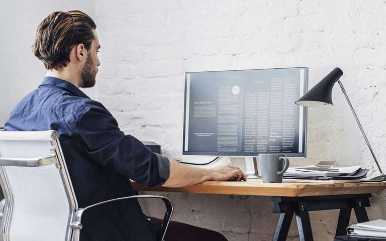 Το Facebook Επεκτείνει την Τηλεργασία σε Όλο το Προσωπικό του και Μετά την Πανδημία