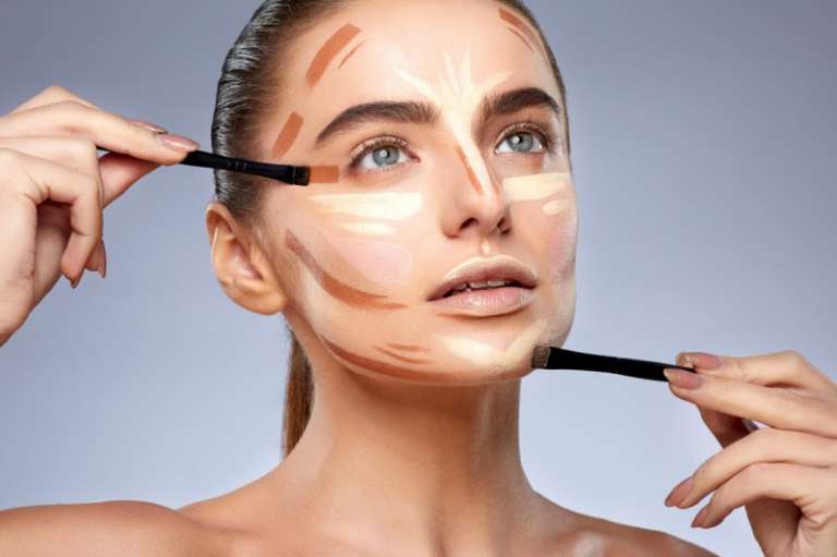 Contouring για τις Ατέλειες του Προσώπου