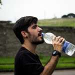 Τρόποι για να πίνετε περισσότερο νερό