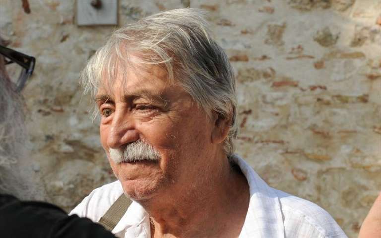 Ανέστης Βλάχος – Η Συγκινητική Ανάρτηση του Γιου του για τον Θάνατό του
