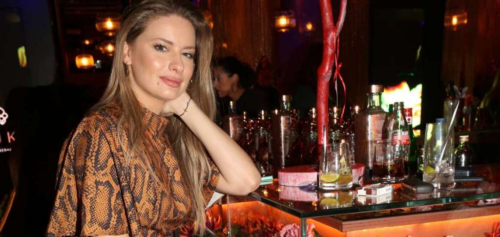 Ντόρα Μακρυγιάννη – Έξαλλη με Άρθρα στο Διαδίκτυο