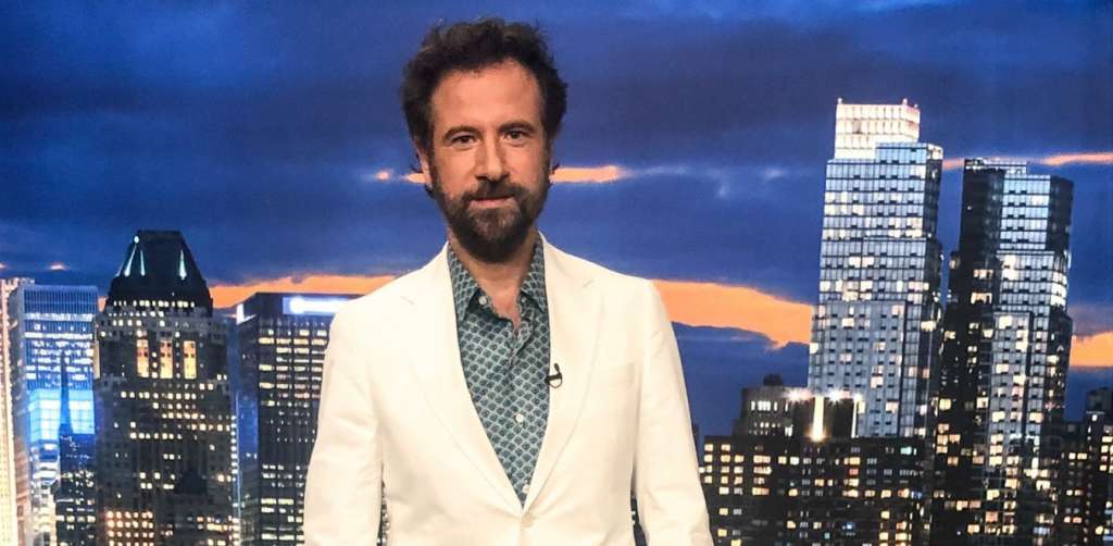 Κωστής Μαραβέγιας – Έτοιμος να Γίνει Πατέρας