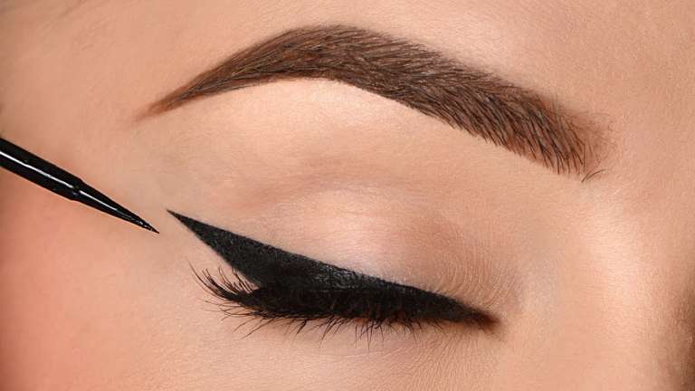 Μυστικά για Τέλεια Γραμμή Eyeliner