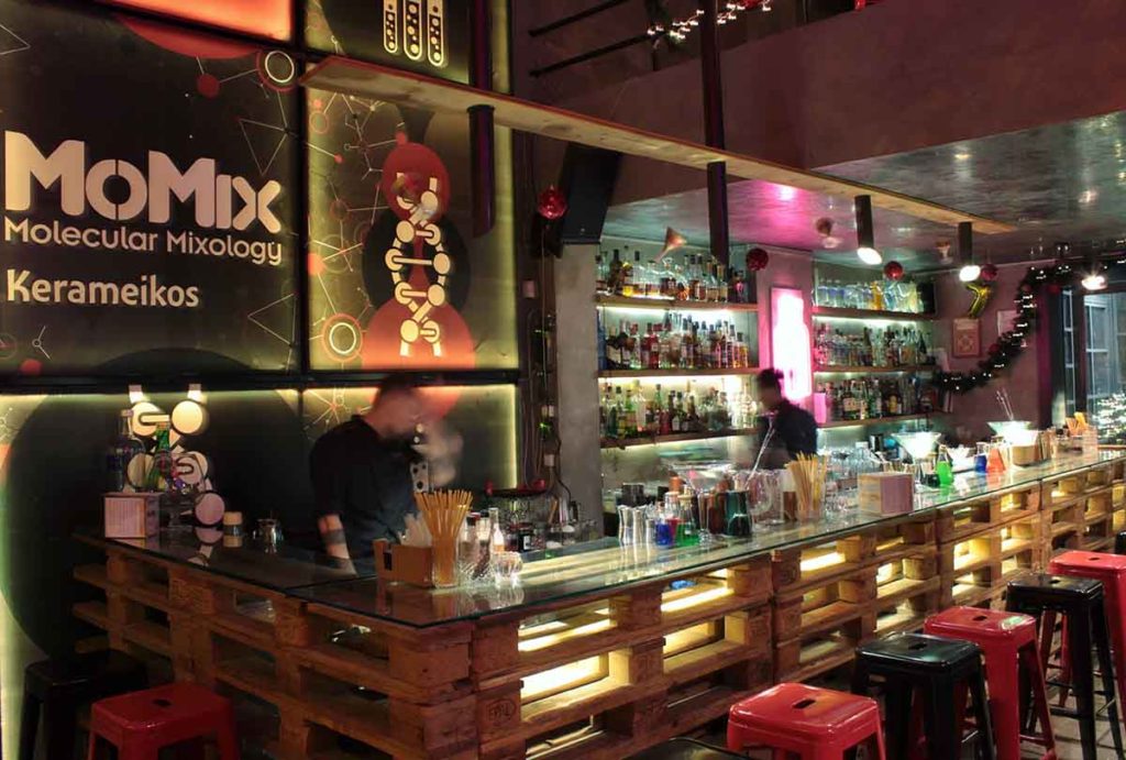 MoMix Bar – Το Θρυλικό Bar του Κεραμεικού