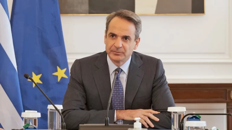 Υποχρεωτικός ο Εμβολιασμός στους Άνω των 60 Ετών ή Πρόστιμο €100 τον Μήνα