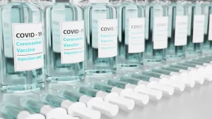 Αναμνηστική Δόση Εμβολίου Κατά της COVID-19: Μία Νέα Φόρμουλα