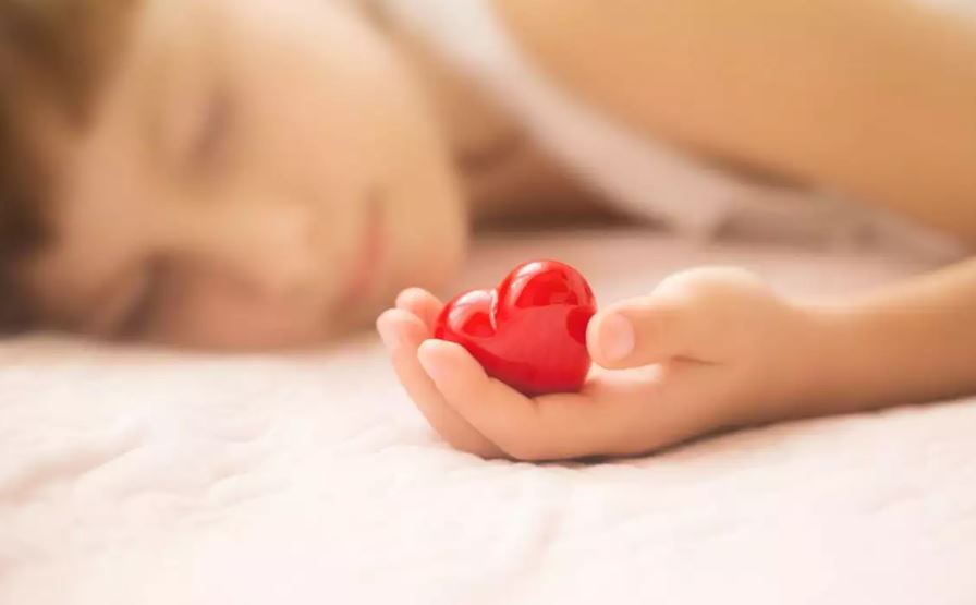 Ο ύπνος φαίνεται να ανήκει στις παραμέτρους που επηρεάζουν την υγεία της καρδιάς.