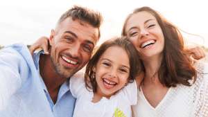 Ένα Όμορφο Χαμόγελο Είναι Ένα Υγιές Χαμόγελο!