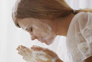 Μυστικά για μια Ενυδατωμένη Επιδερμίδα