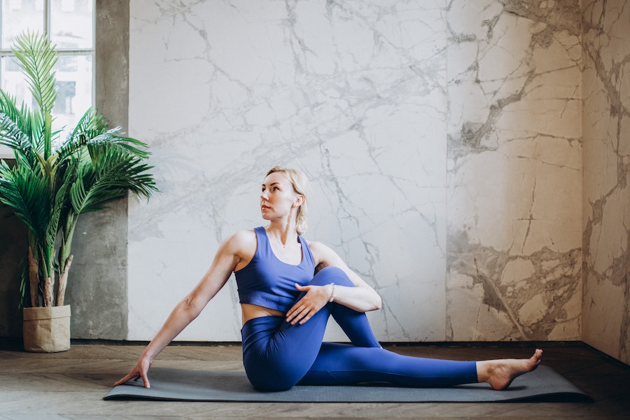 Yoga - 4 Εκπληκτικά Οφέλη για την Υγεία