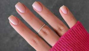 Γιατί Αγαπάμε τα Κοντά Νύχια;