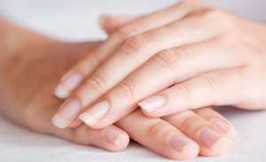 Αιτίες που τα Νύχια Κιτρινίζουν