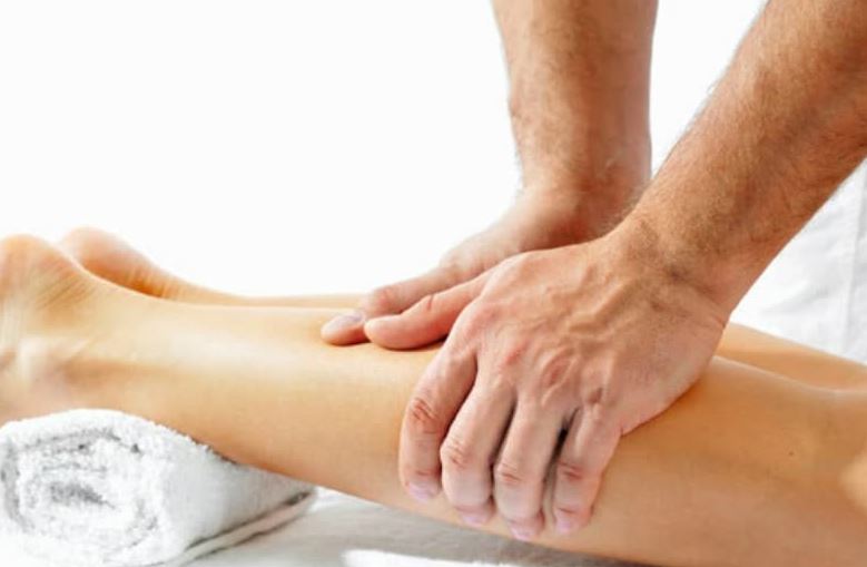 Ένα απλό μασάζ ποδιών διατηρεί την κίνηση στους μύες και βελτιώνει την κυκλοφορία του αίματος.
