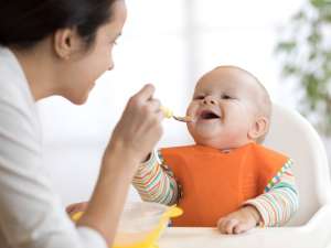 Οδηγός για τις Στερεές Τροφές στα Μωρά