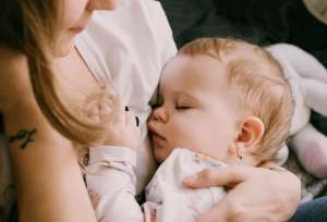 Πώς να Σταματήσετε τον Θηλασμό;