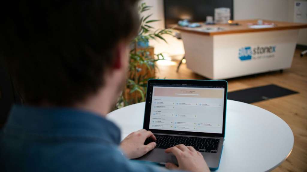 Flexible working: Τι σημαίνει πρακτικά και γιατί την προτιμάει ο σύγχρονος επαγγελματίας