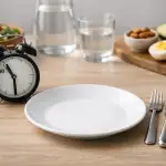 Διαλείπουσα νηστεία: τι ισχύει πραγματικά